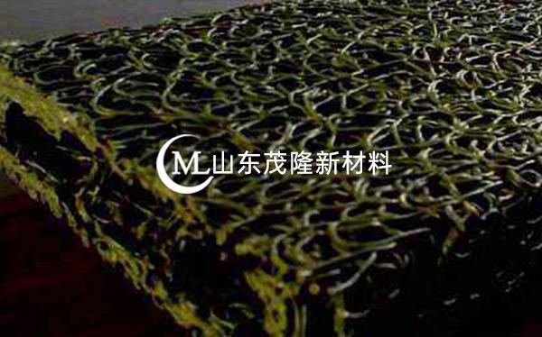 《贵州江玉高速公路》土工布、方形盲沟施工