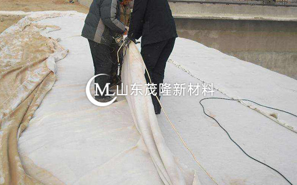 《长春到西巴彦花铁路》土工布、EVA防水板施工