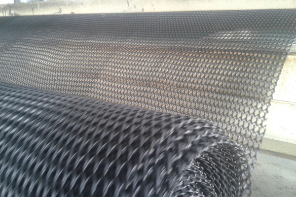 复合排水网：防雨、防湿、防漏的利器