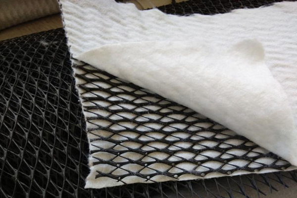 深入了解复合排水网的铺设方法，掌握技巧全解析！  第3张