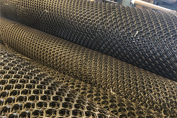 复合土工排水网与无纺土工布在水利工程中的应用