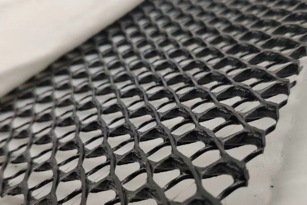 三维复合排水网的制造工艺