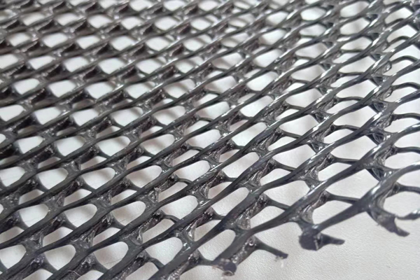 三维复合排水网在机场跑道中的应用 第1张