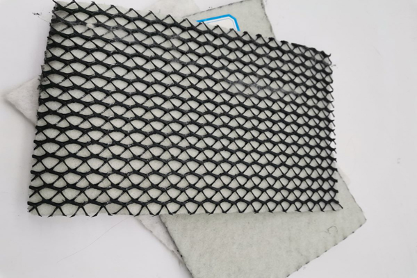 在软土地基中可以使用三维复合排水网吗  第1张