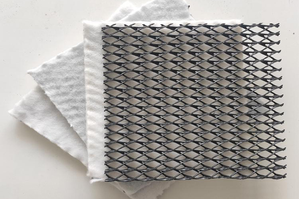 三维复合排水网在庭院排水中怎么施工 第2张