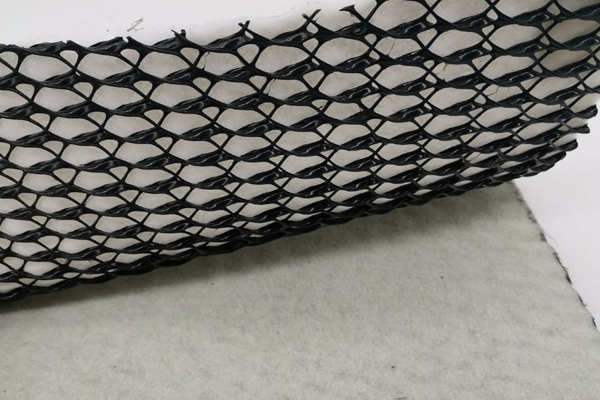 复合排水网的结构特点  第1张