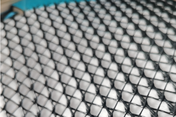 复合排水网的结构特点  第2张